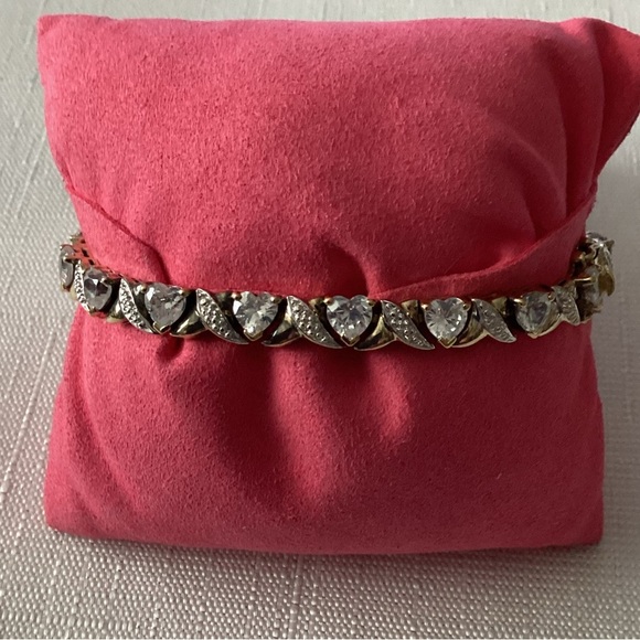 Hearts and Kisses Gold Tone Line Bracelet - Picture 3 of 5